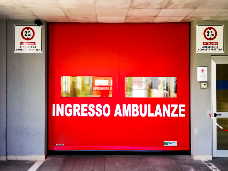 Porte rapide per ingresso ambulanze in ospedale